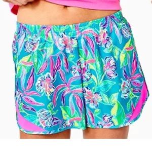 Lilly pulitzer luxletic Ocean trail 4” short Formentera Turquoise